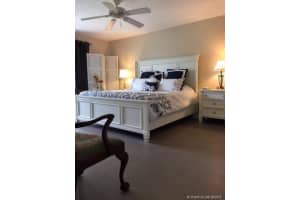 717 US-1, Jupiter, FL 33477, Sold 01/30/17