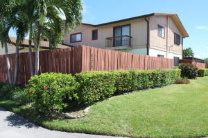 4215 Landar Dr N, Lake Worth, FL 33463, Sold 11/04/16