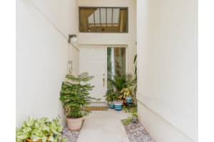 6665 Pond Apple Rd, Boca Raton, FL 33433, Sold 12/05/16