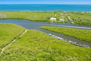 9879 SE Crape Myrtle Ct, Hobe Sound, FL 33455, Sold 05/12/17