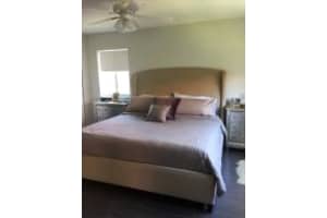 2821 S Evergreen Cir, Boynton Beach, FL 33426, Sold 11/04/16