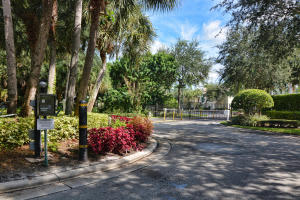 1023 Woodfield Rd, Greenacres, FL 33415, Sold 11/02/16