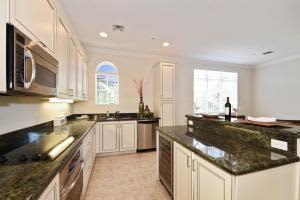 816 Virginia Gardens Dr, Boynton Beach, FL 33435, Sold 10/18/16