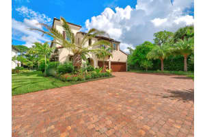 125 Gardenia Isles Dr, Palm Beach Gardens, FL 33418, Sold 03/13/17