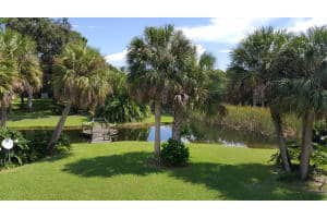 2516 S 19th St APT 206, Fort Pierce, FL 34982, Sold 10/28/16