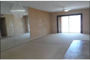 800 E Camino Real, Boca Raton, FL 33432, Sold 01/10/17