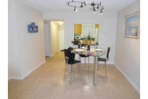 120 Sparrow Dr, Royal Palm Beach, FL 33411, Sold 11/30/16