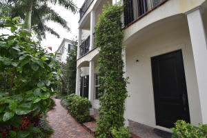 132 Madison Ln, Delray Beach, FL 33444, Sold 12/08/16