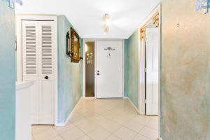 1660 12 Oaks Way, North Palm Beach, FL 33408, Sold 12/15/16