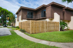 2834 Kirk Rd, Lake Worth, FL 33461, Sold 12/09/16