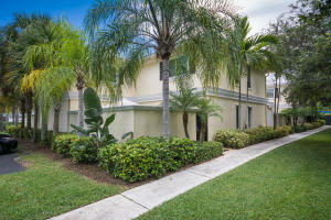 1010 NE 8th Ave, Delray Beach, FL 33483, Sold 12/02/16