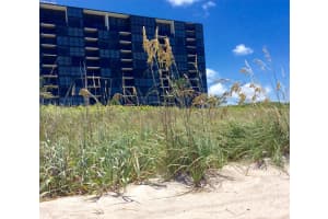 10410 S Ocean Dr, Jensen Beach, FL 34957, Sold 03/20/17