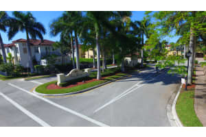 98 Via Poinciana Ln, Boca Raton, FL 33487, Sold 05/30/17