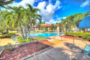 1252 The Pointe Dr, West Palm Beach, FL 33409, Sold 11/17/16