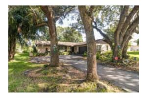 140 12th St SE, Vero Beach, FL 32962, Sold 11/18/16