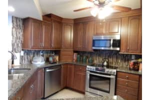 9550 S Ocean Dr, Jensen Beach, FL 34957, Sold 12/05/16
