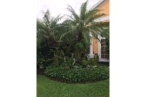 2715 Foxhall Dr W, West Palm Beach, FL 33417, Sold 12/02/16