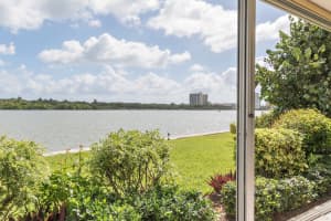 100 Waterway Rd APT E108, Jupiter, FL 33469, Sold 04/21/17