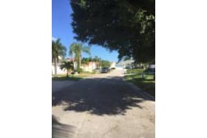 1607 Doral Dr, Greenacres, FL 33413, Sold 01/27/17