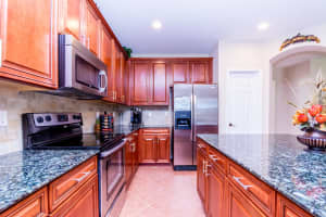 10583 Longleaf Ln, Wellington, FL 33414, Sold 05/23/17