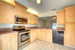 302 Maplewood Dr, Greenacres, FL 33415, Sold 12/15/16