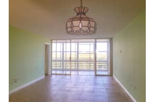 935 E Causeway Blvd, Vero Beach, FL 32963, Sold 03/30/17