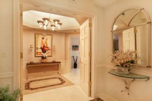 2770 S Ocean Blvd n203, Palm Beach, FL 33480, Sold 10/25/16