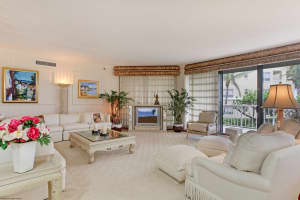 2770 S Ocean Blvd n203, Palm Beach, FL 33480, Sold 10/25/16