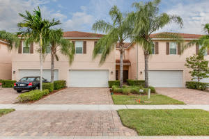 6439 Azura Lake Rd, Greenacres, FL 33463, Sold 12/21/16