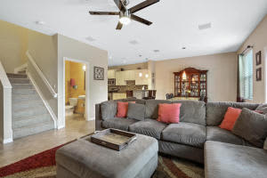 6423 Azura Lake Rd, Greenacres, FL 33463, Sold 01/06/17