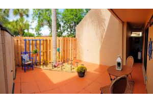 600 Executive Center Dr, West Palm Beach, FL 33401, Sold 11/23/16