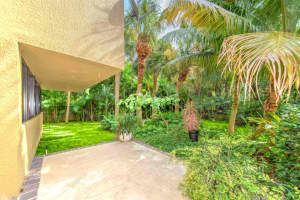 700 St Albans Dr, Boca Raton, FL 33486, Sold 03/31/17