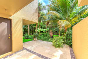 700 St Albans Dr, Boca Raton, FL 33486, Sold 03/31/17