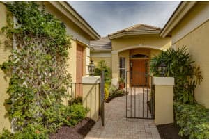 7963 SE Hempstead Cir, Hobe Sound, FL 33455, Sold 02/16/17