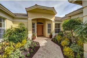 7963 SE Hempstead Cir, Hobe Sound, FL 33455, Sold 02/16/17
