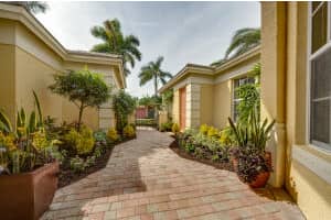 7963 SE Hempstead Cir, Hobe Sound, FL 33455, Sold 02/16/17