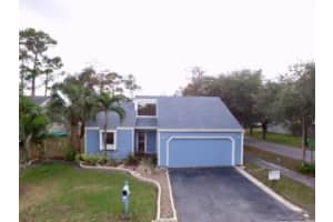 413 Park Forest Way, Wellington, FL 33414, Sold 01/27/17