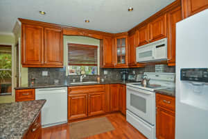 9572 Fox Trot Ln, Boca Raton, FL 33496, Sold 01/23/17