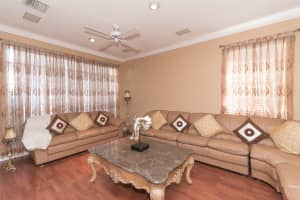 1067 Fairfax Cir W, Boynton Beach, FL 33436, Sold 09/15/17