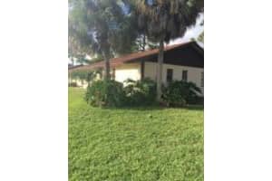 375 Glenwood Dr, West Palm Beach, FL 33415, Sold 01/02/17