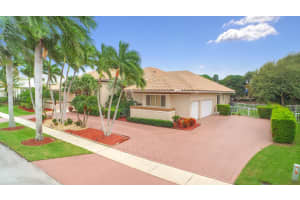 800 NE 77th St, Boca Raton, FL 33487, Sold 05/09/17