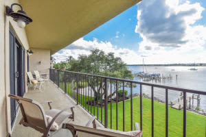 624 SW St Lucie Crescent, Stuart, FL 34994, Sold 02/10/17