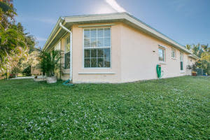 9751 SE Highborne Way, Hobe Sound, FL 33455, Sold 02/10/17