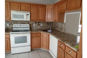 778 Hill Dr, West Palm Beach, FL 33415, Sold 04/19/17