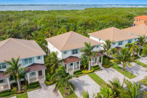 10187 S Ocean Dr, Jensen Beach, FL 34957, Sold 03/15/17