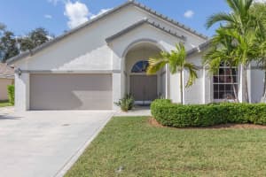 2276 Stonegate Dr, Wellington, FL 33414, Sold 05/15/17