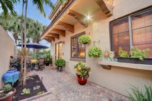 310 Via Villagio, Hypoluxo, FL 33462, Sold 02/01/17