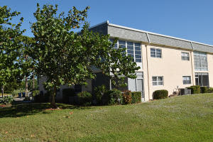 2950 SE Ocean Blvd Apt 33-3, Stuart, FL 34996, Sold 01/13/17