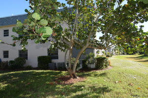 2950 SE Ocean Blvd Apt 33-3, Stuart, FL 34996, Sold 01/13/17
