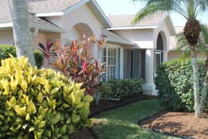 8228 Sand Pine Cir, Port St. Lucie, FL 34952, Sold 04/21/17